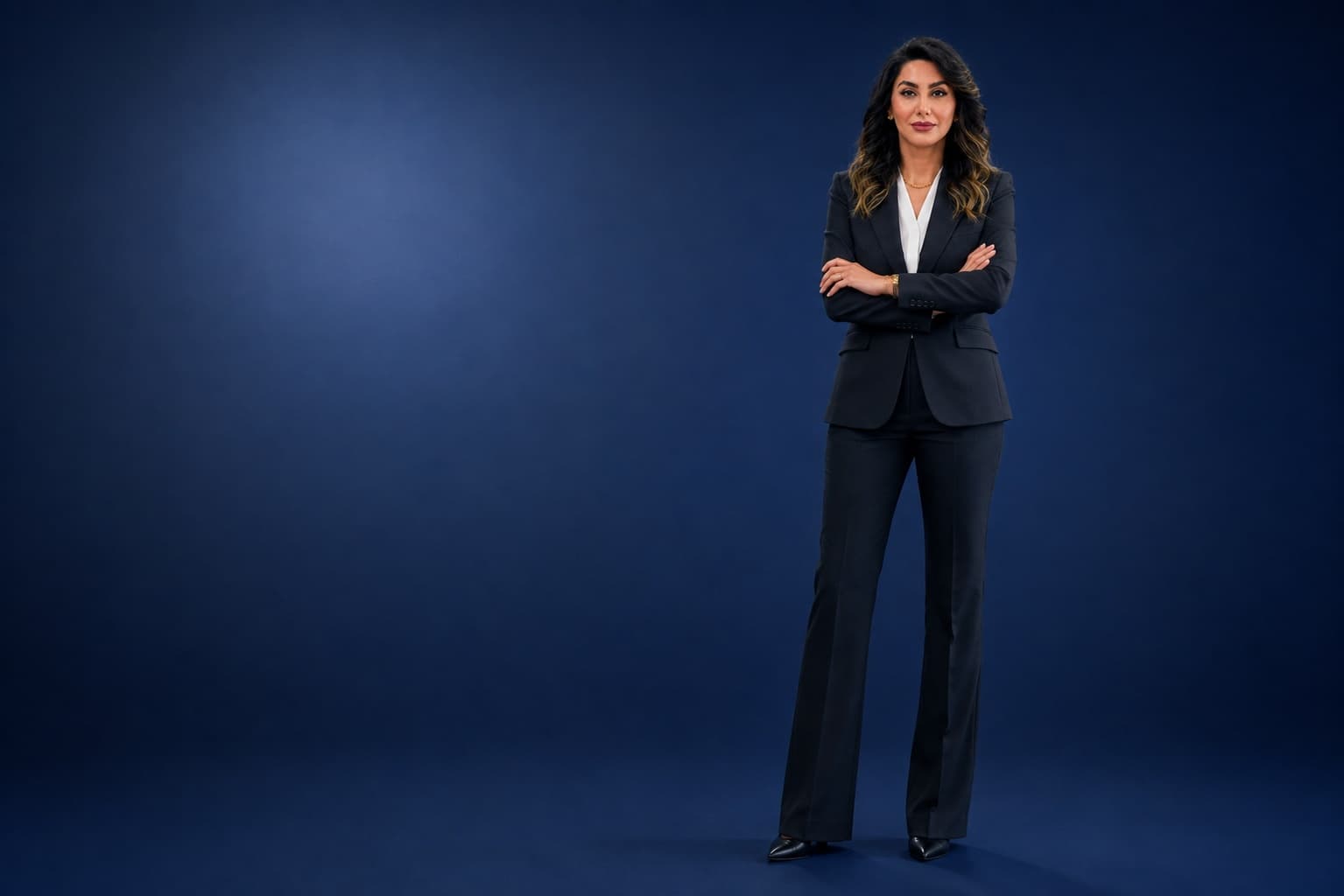 Elnaz Karimzadeh, Lawyer & Legal Consultant